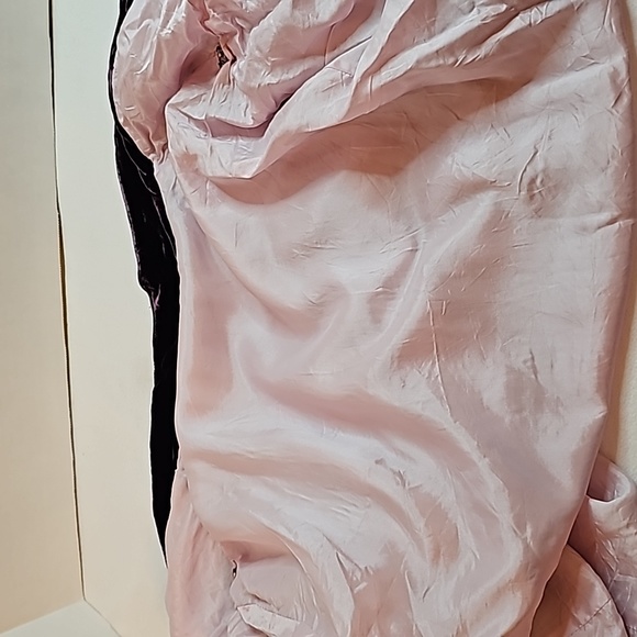 Velvet Jacket - Picture 3 of 4